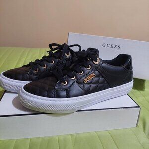 GUESS Women's Round Toe Loven Sneaker